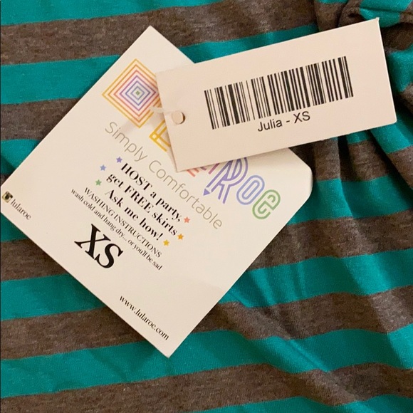 XS Julia - Picture 3 of 3